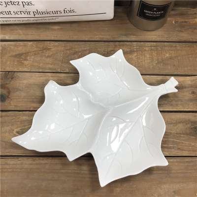 CC076 white porcelain ceramic plates with artware  leaf design for hotel and restaurant use on fruits salad and snacks